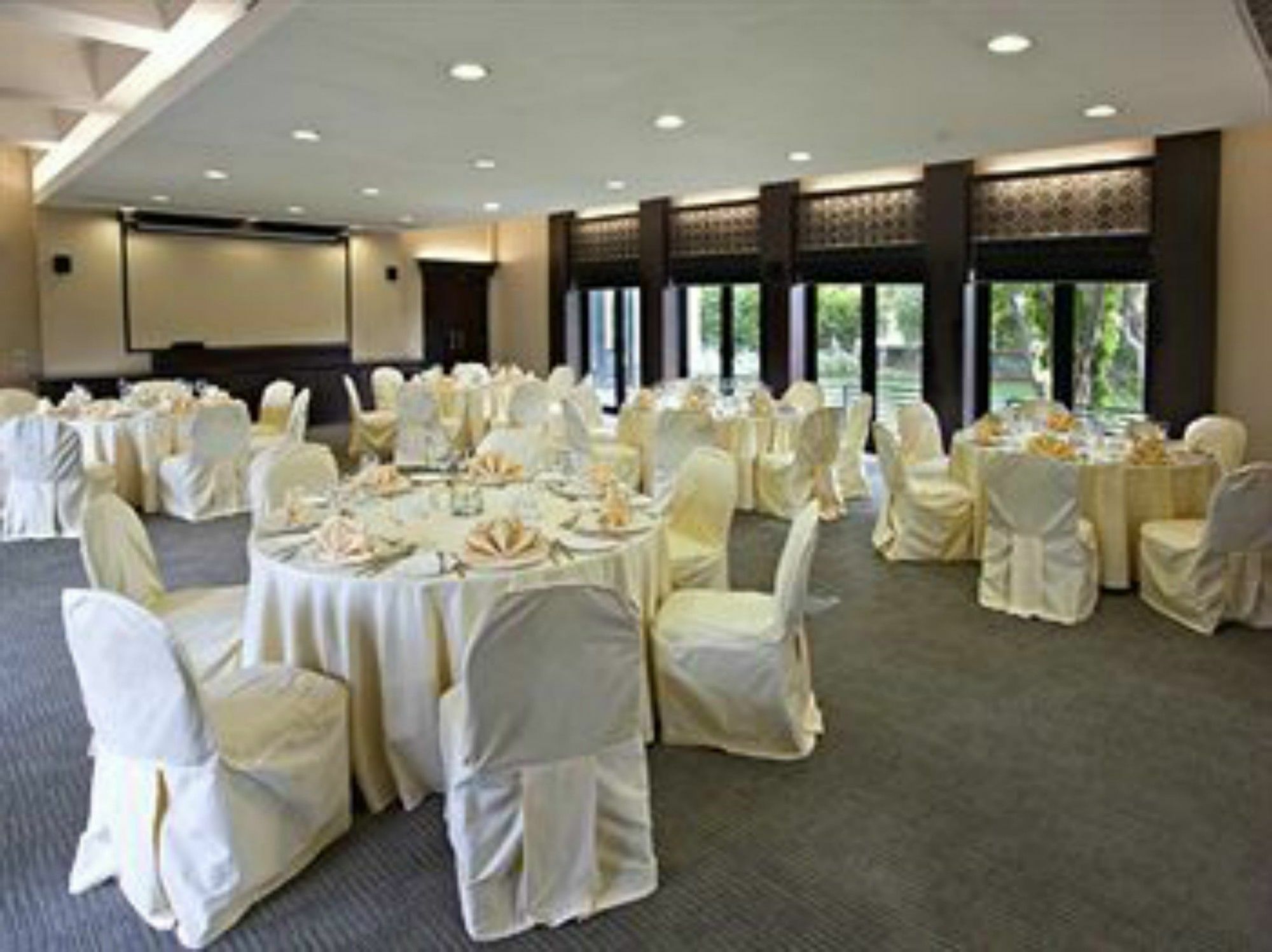 Lemon Tree Hotel, Tarudhan Valley, Manesar Gurgaon Exterior foto